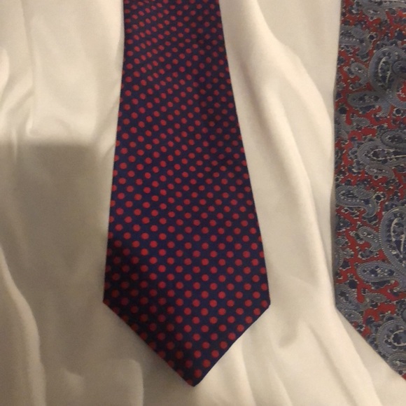 Ties Ties Ties. 8x silk ties to choose from. - Picture 8 of 13